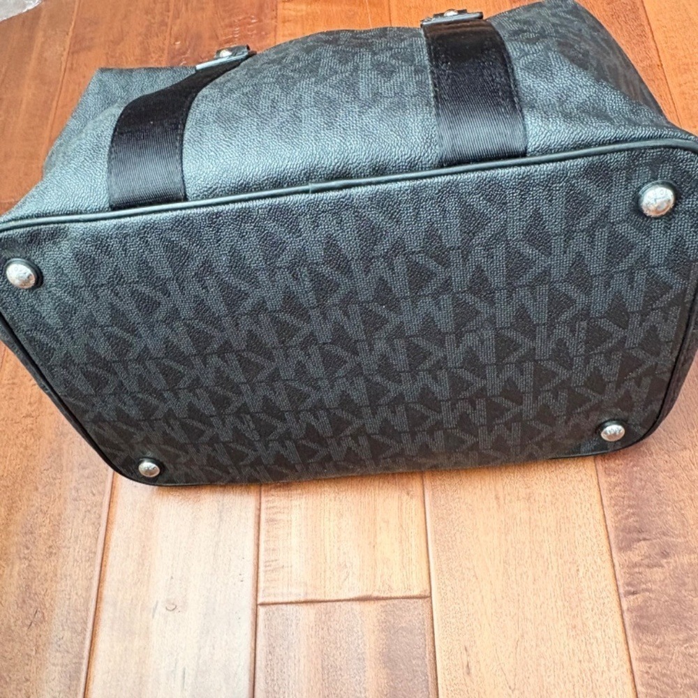 Michael‎ Kors Duffle Bag Monogram Logo Travel, Womens Large Black - Picture 4 of 10